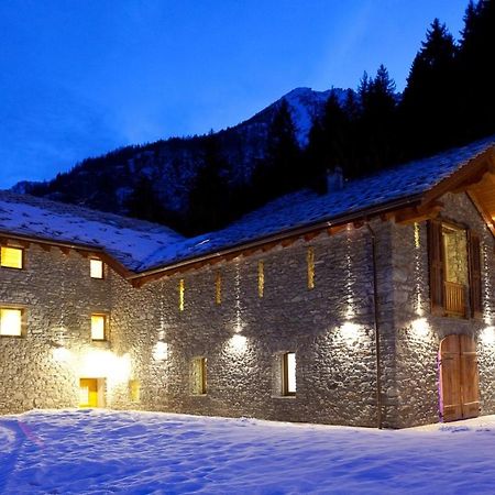 Dresalwoald Bed & Breakfast Гресоне Сен Жан Екстериор снимка