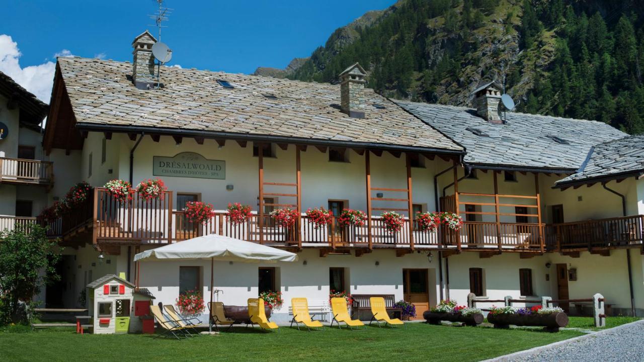 Dresalwoald Bed & Breakfast Гресоне Сен Жан Екстериор снимка