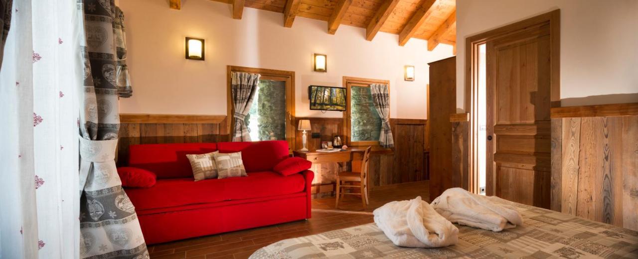 Dresalwoald Bed & Breakfast Гресоне Сен Жан Екстериор снимка